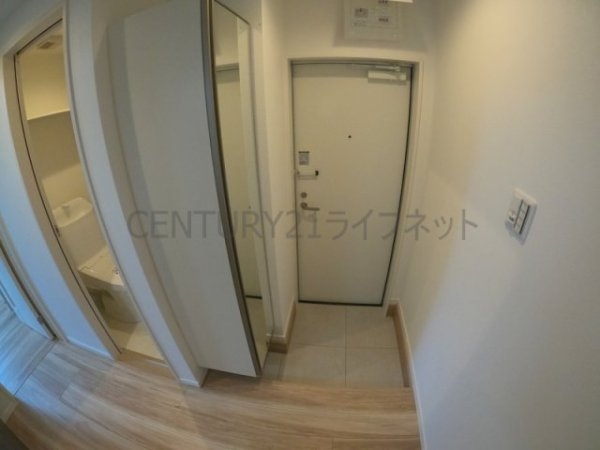 クレセント江坂