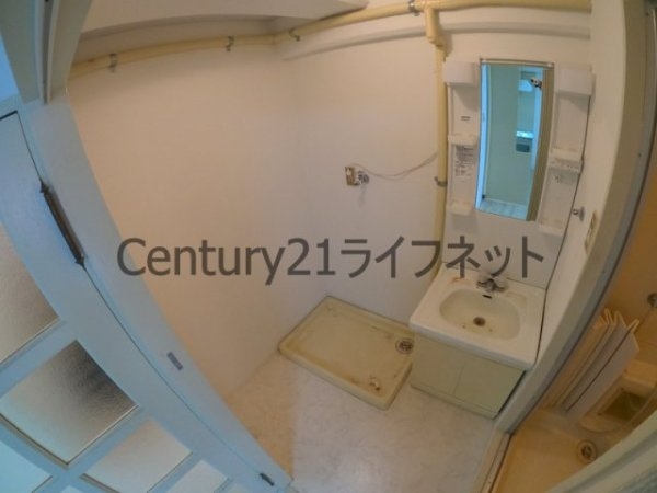 ロイヤルハイツ扇町2
