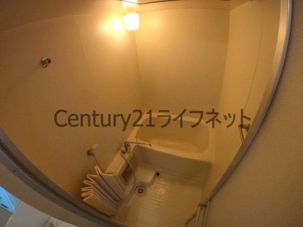 ロイヤルハイツ扇町2