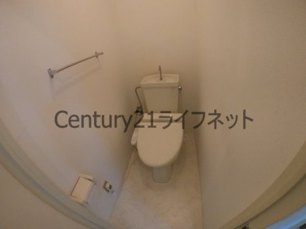 ロイヤルハイツ扇町2