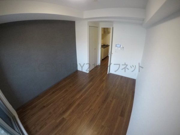 プレサンス江坂クォーレ