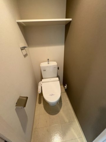 エストーネ江坂