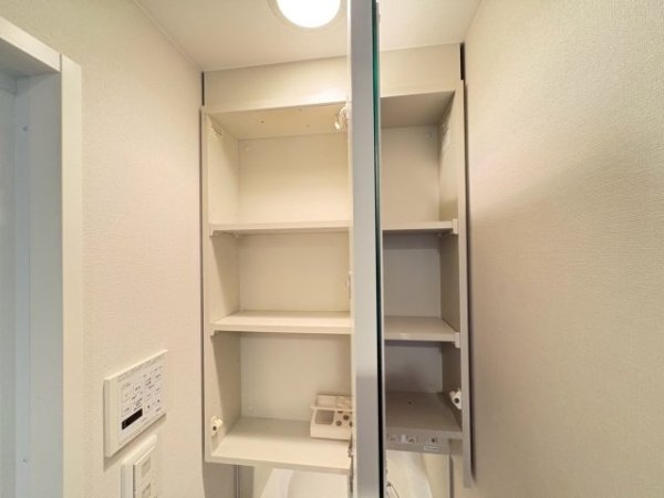 エストーネ江坂