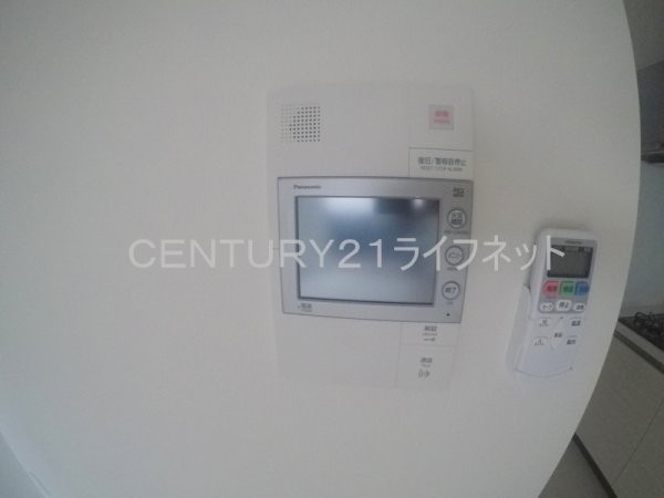 アドバンス江坂東デパール