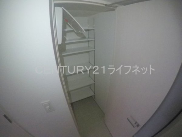アドバンス江坂東デパール