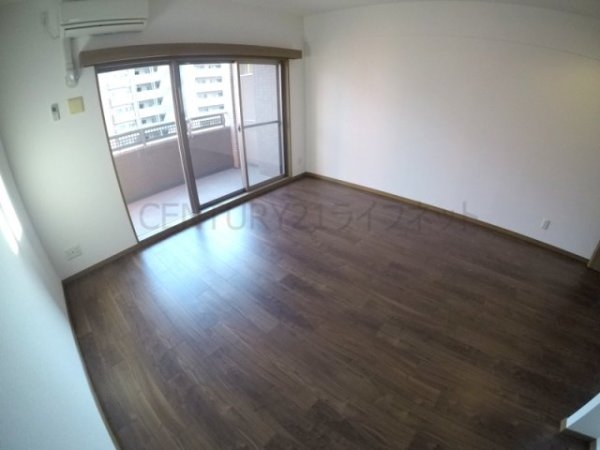 吹田市垂水町３丁目のマンション