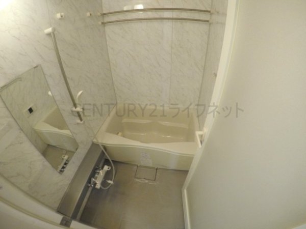 吹田市垂水町３丁目のマンション
