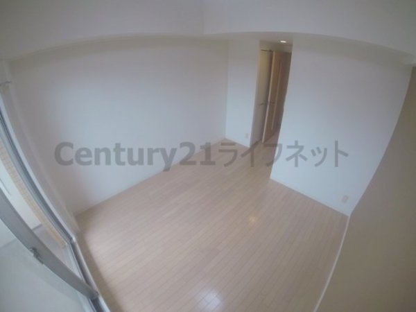 アーバンフラッツ新大阪1