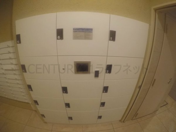 スプランディッド江坂駅前