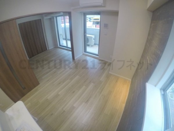 スプランディッド江坂駅前