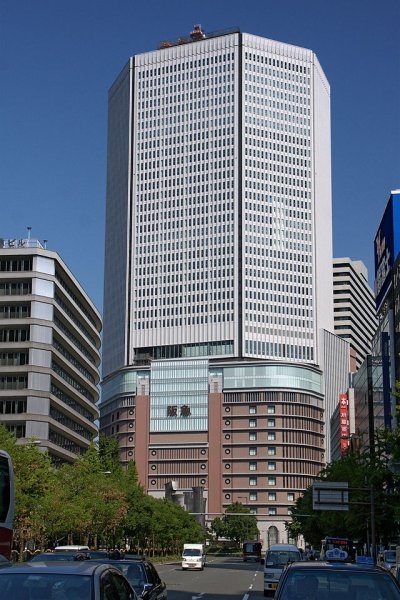ファーストフィオーレ東梅田(阪急百貨店)