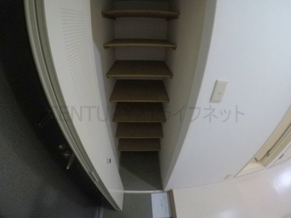 ミールズ江坂