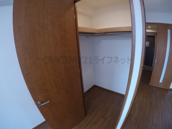 吹田市広芝町のマンション