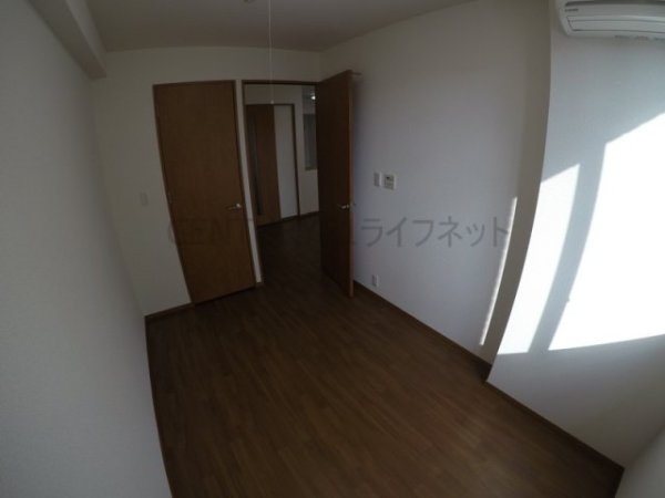 吹田市広芝町のマンション