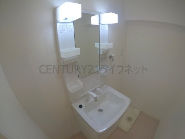 ダイアパレス三国1号館