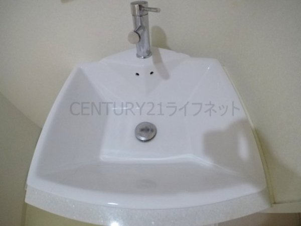 ドゥーエ江坂3