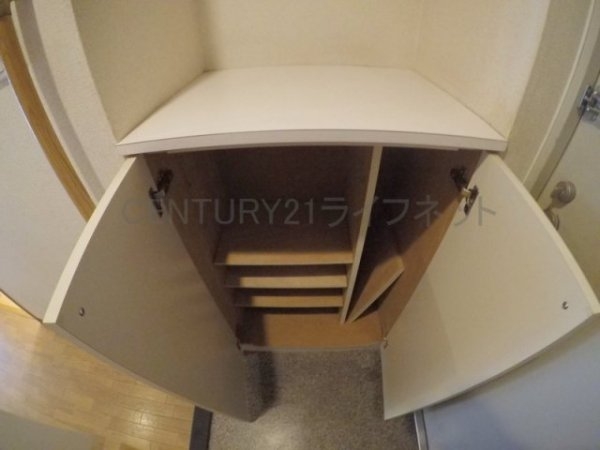 大阪市淀川区十三東３丁目のマンション