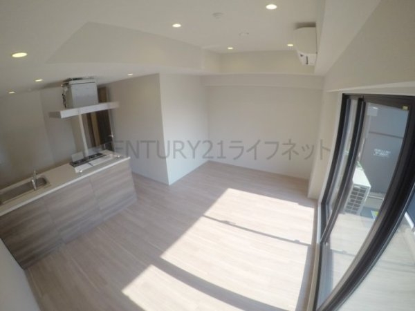 シーズンフラッツ中崎