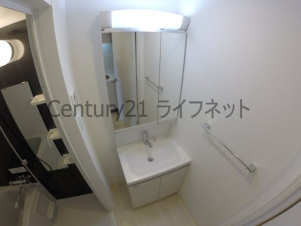 大阪市東淀川区東中島４丁目のマンション