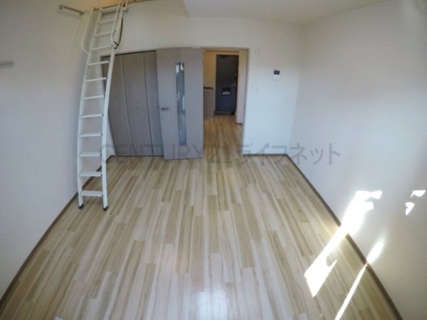 吹田市垂水町１丁目のマンション