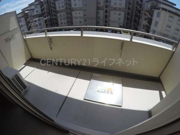 吹田市垂水町３丁目のマンション