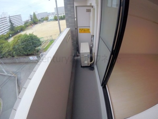 大阪市東淀川区東淡路３丁目のマンション
