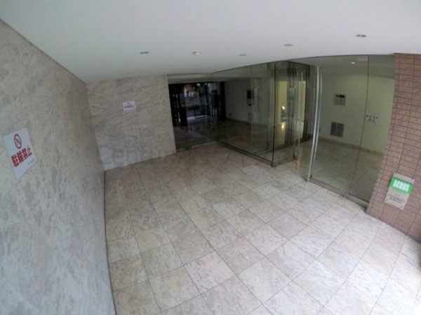 大阪市東淀川区東淡路３丁目のマンション