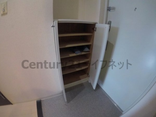 ウィスタリア新北野