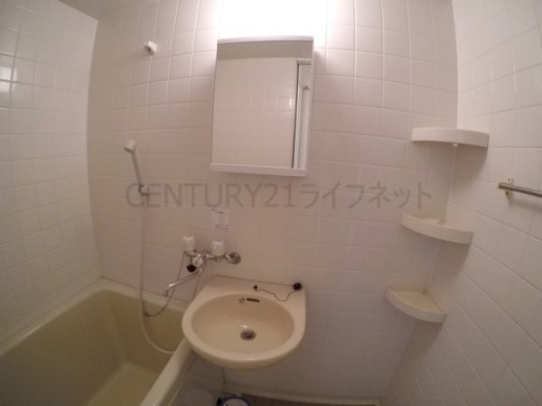 ビスタ江坂南