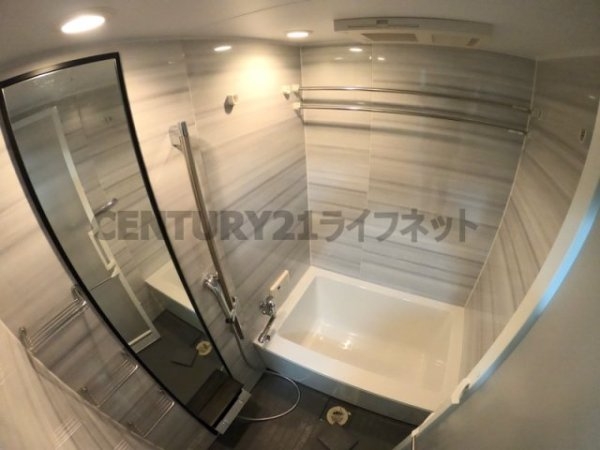 ファーストフィオーレ東梅田