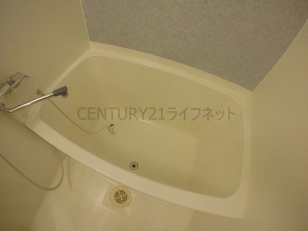 レクシア西中島1