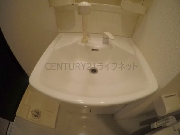 レクシア西中島1