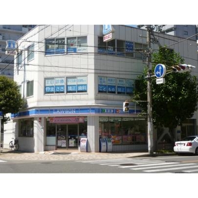 大阪市淀川区東三国４丁目のマンション(ローソン北中島公園前店)