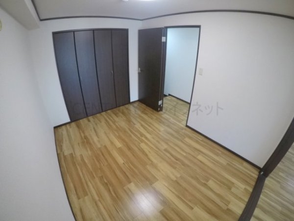サンフラッツ新大阪本館