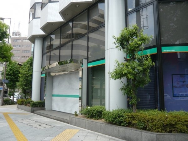 大阪謄写館ビル(りそな銀行（南森町支店）)