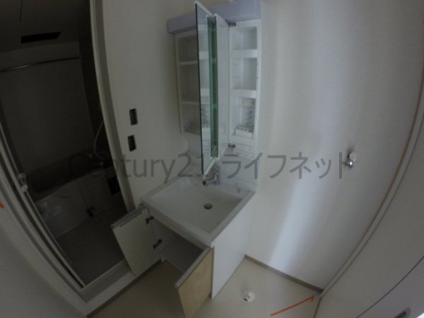 大阪市淀川区東三国１丁目のアパート