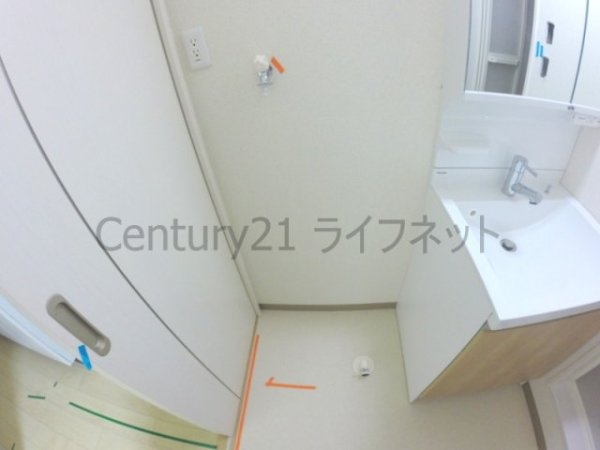 大阪市淀川区東三国１丁目のアパート