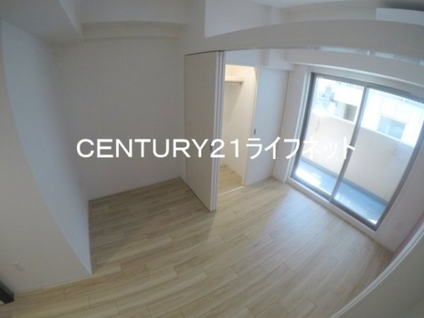 セレニテ江坂グランデ