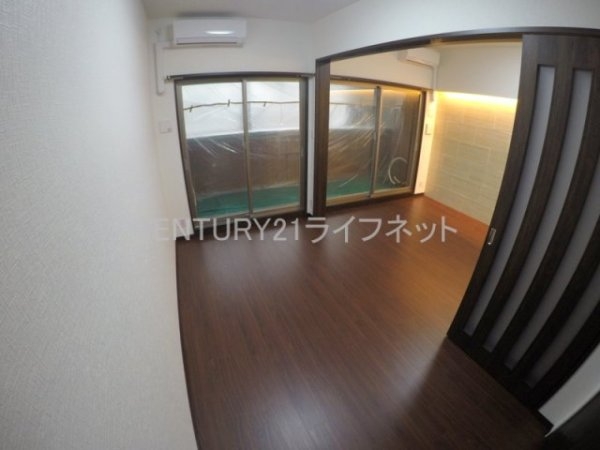 大阪市淀川区十三東４丁目のマンション
