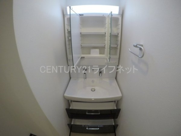 大阪市淀川区十三東４丁目のマンション