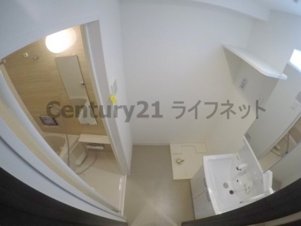 ユーズ8番館