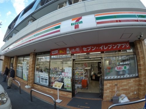ボナール江坂(セブンイレブン南吹田3丁目店)