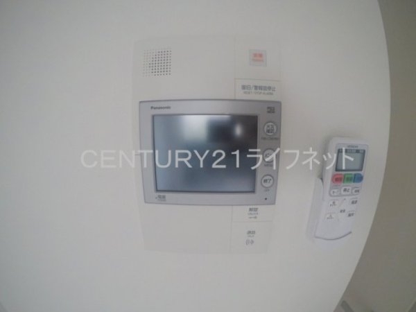 アドバンス江坂東デパール