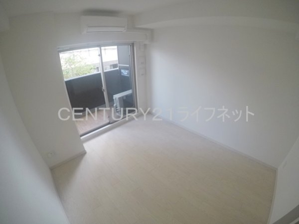 アドバンス江坂東デパール