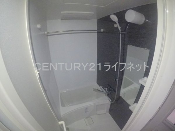 アドバンス江坂東デパール