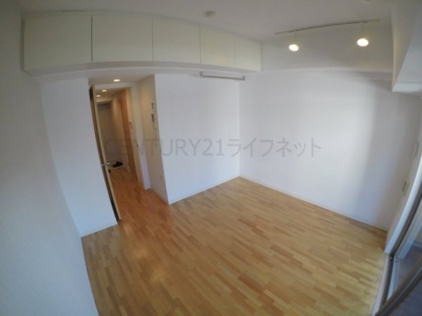 セレニテ江坂四番館
