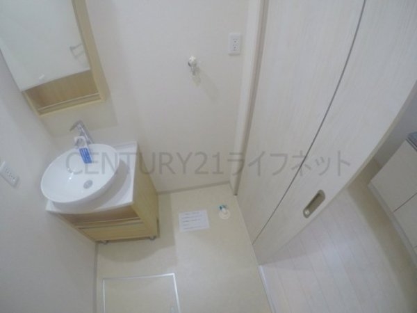 吹田市江坂町５丁目のアパート