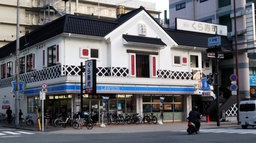 レオンコンフォート天神橋(無添くら寿司天六駅前店)