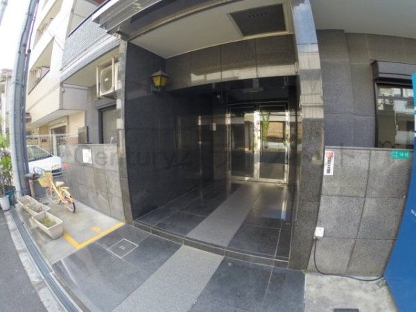 大阪市淀川区十三東１丁目のマンション