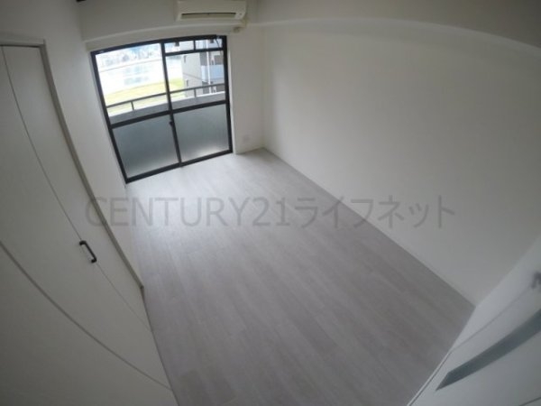 大阪市淀川区十三東１丁目のマンション